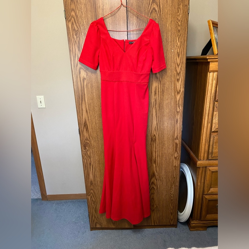 Beautiful Red Dress SHEIN Fancy Fitted w/ Slit Women’s
